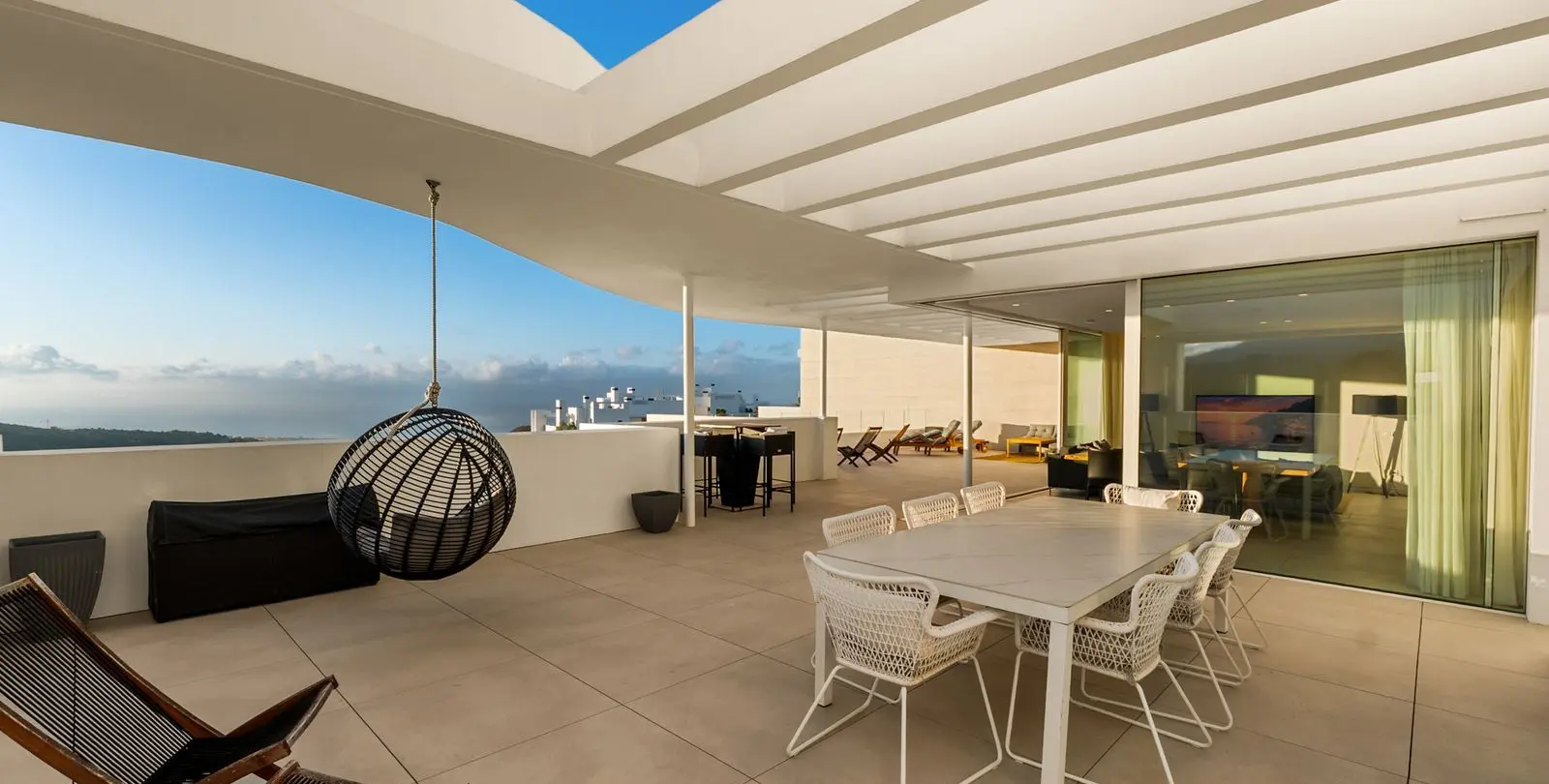 Venta de ático dúplex en Ojén 23