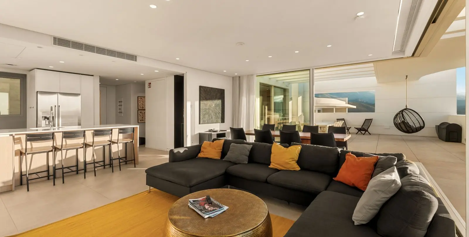 Venta de ático dúplex en Ojén 36