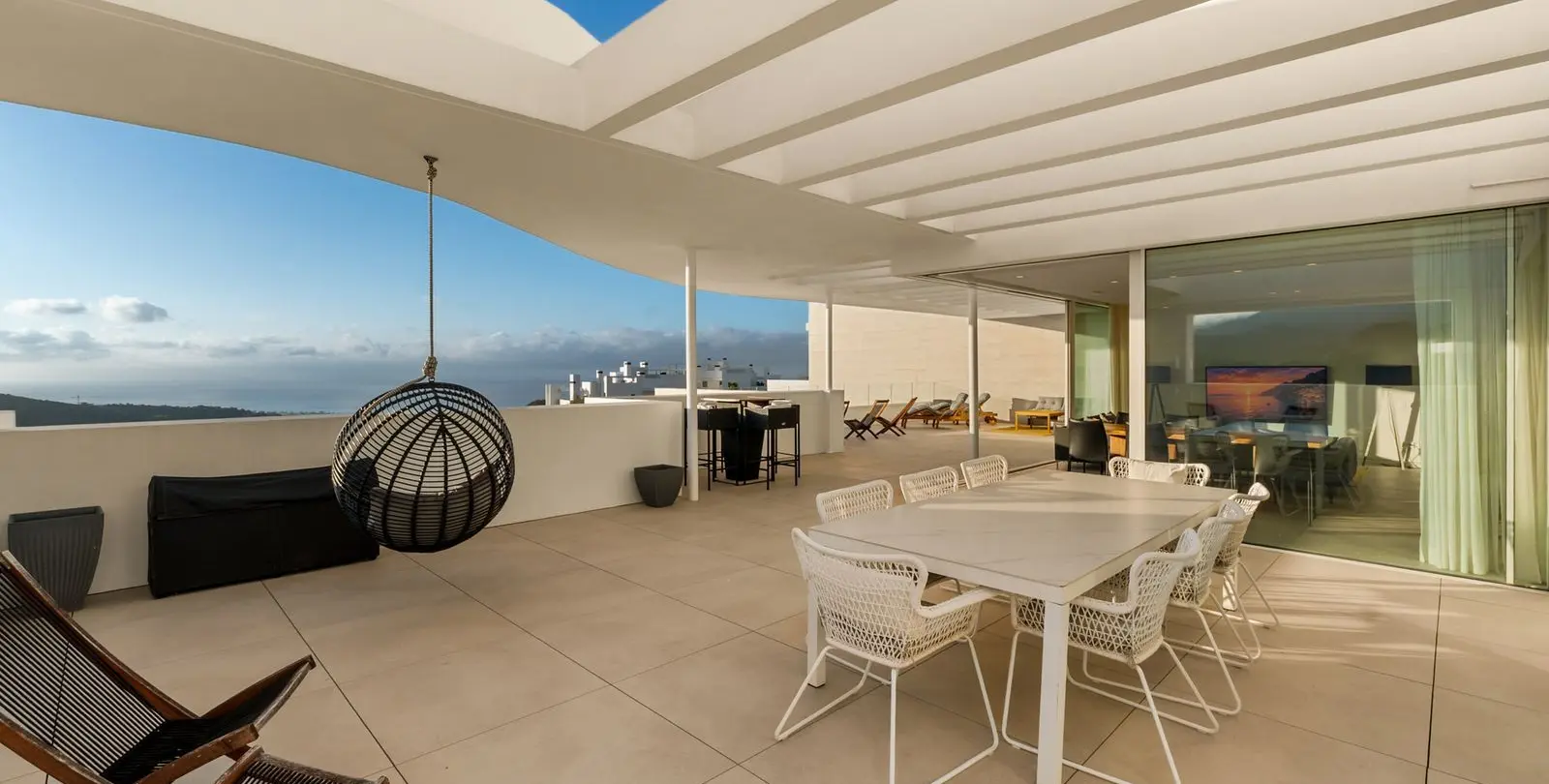 Venta de ático dúplex en Ojén 37