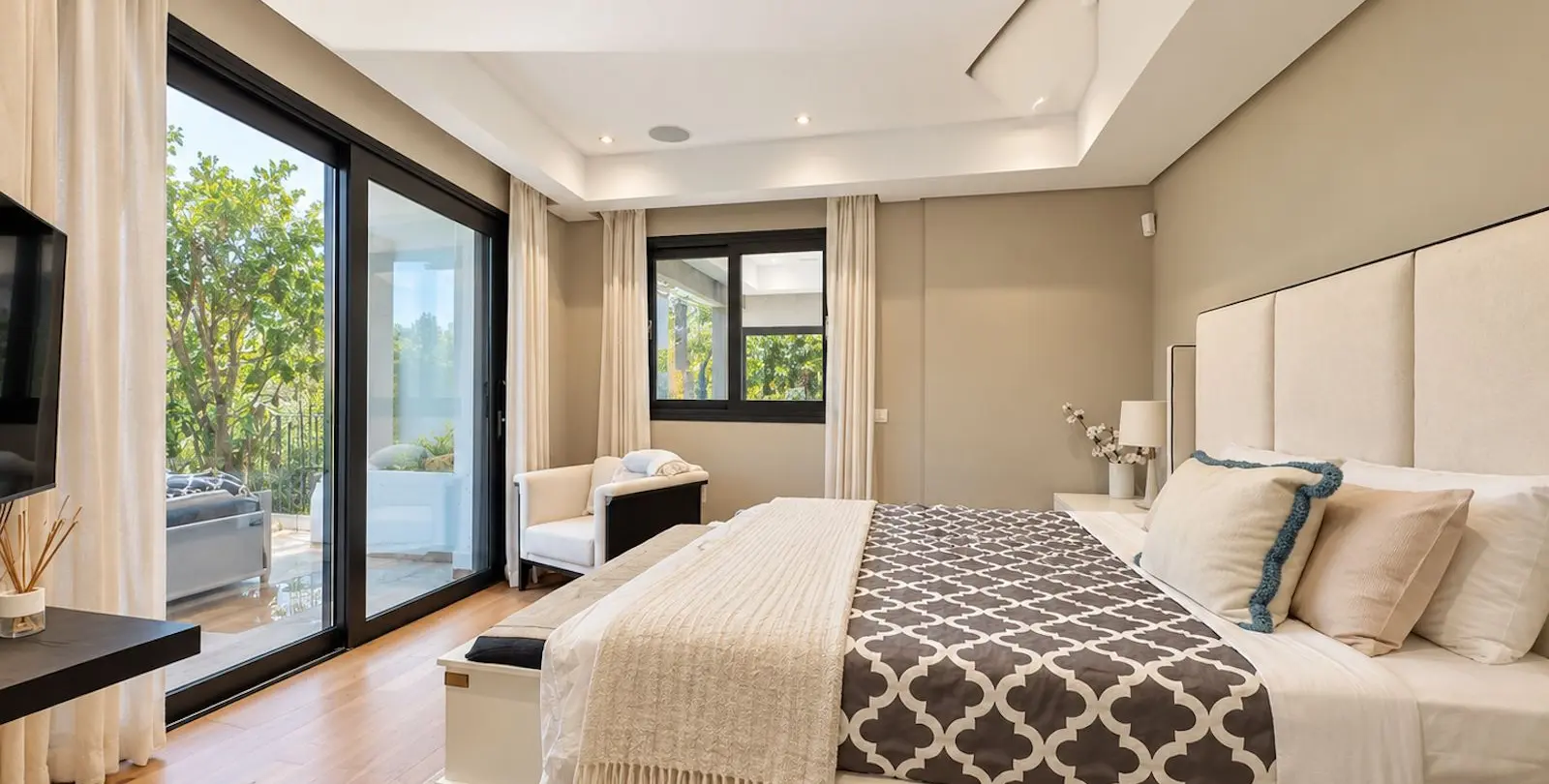 Venta de villa independiente en The Golden Mile 14