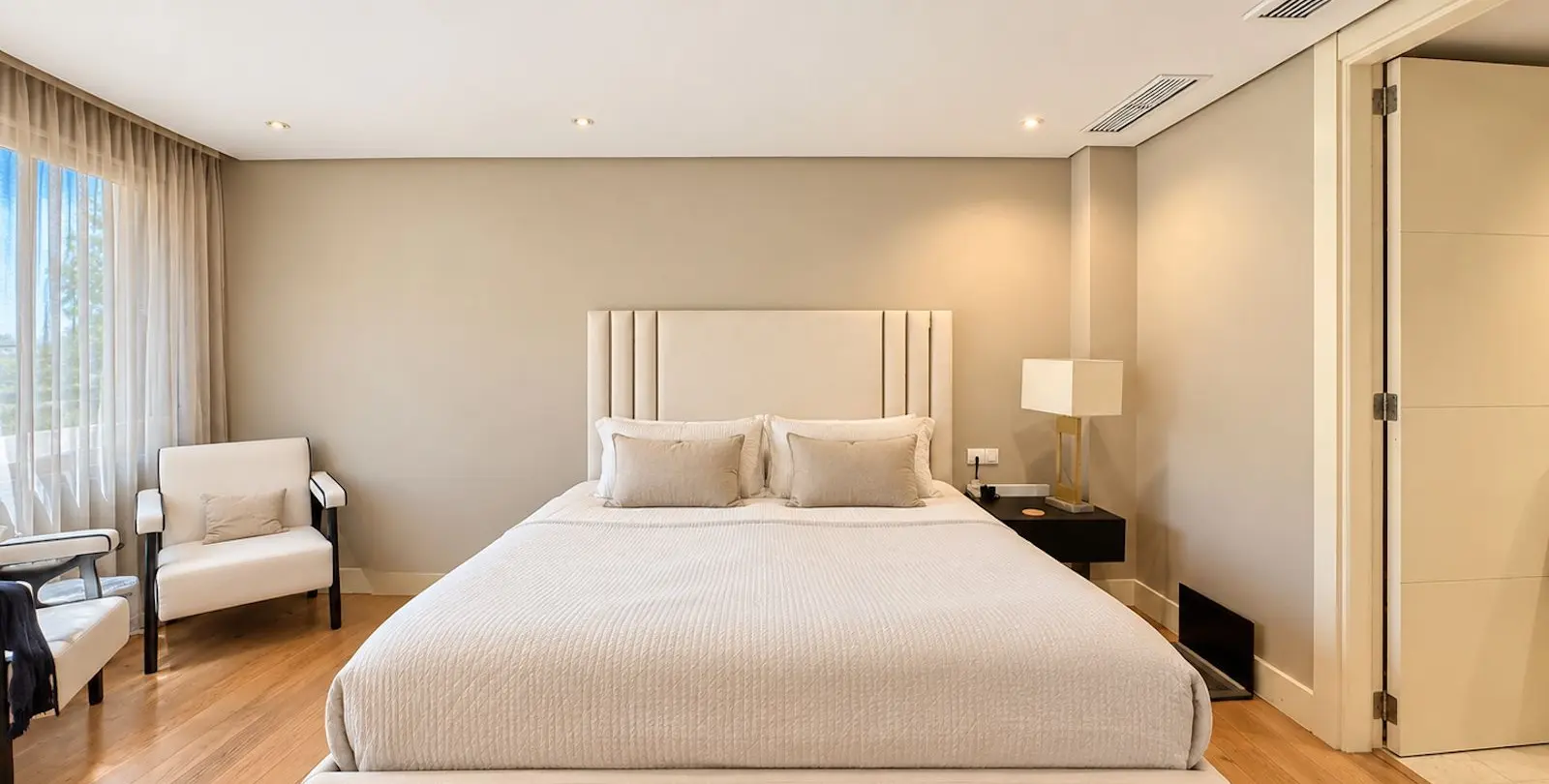 Venta de villa independiente en The Golden Mile 19