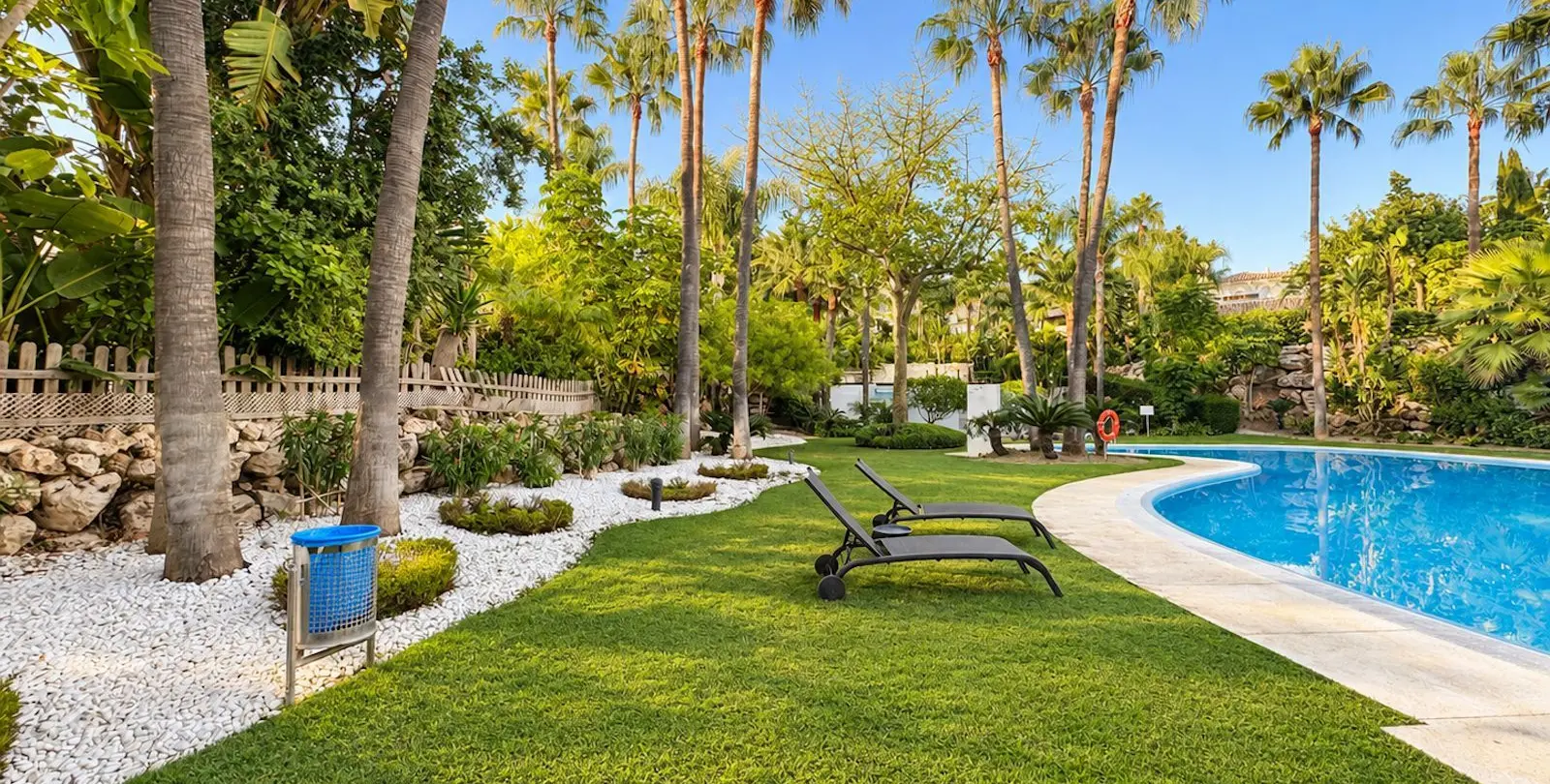 Venta de villa independiente en The Golden Mile 40