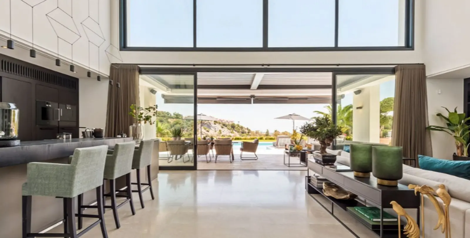 Venta de villa independiente en Los Almendros 3
