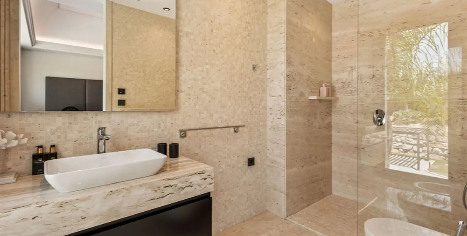 Venta de villa independiente en Los Almendros 12