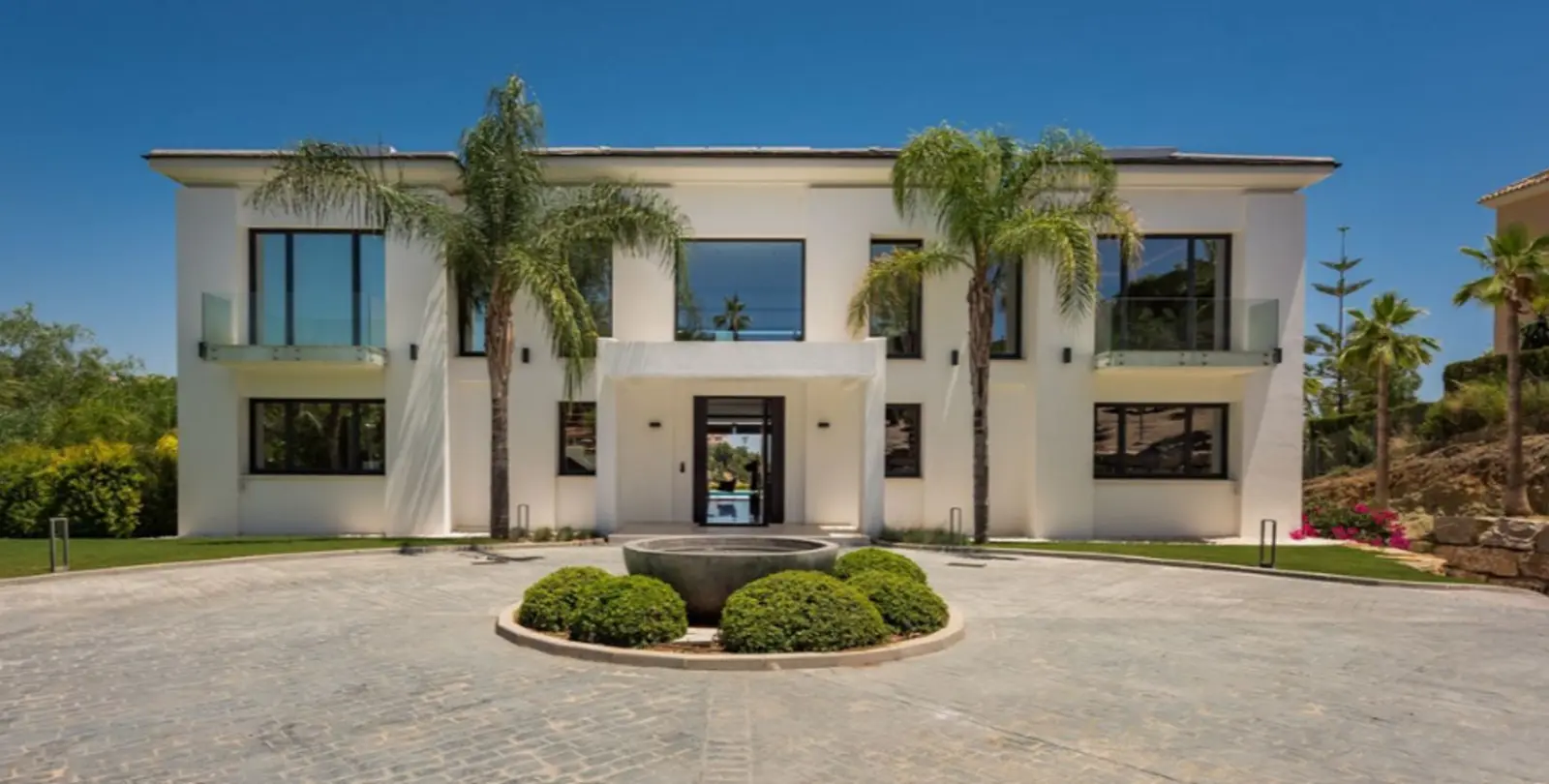 Venta de villa independiente en Los Almendros 17