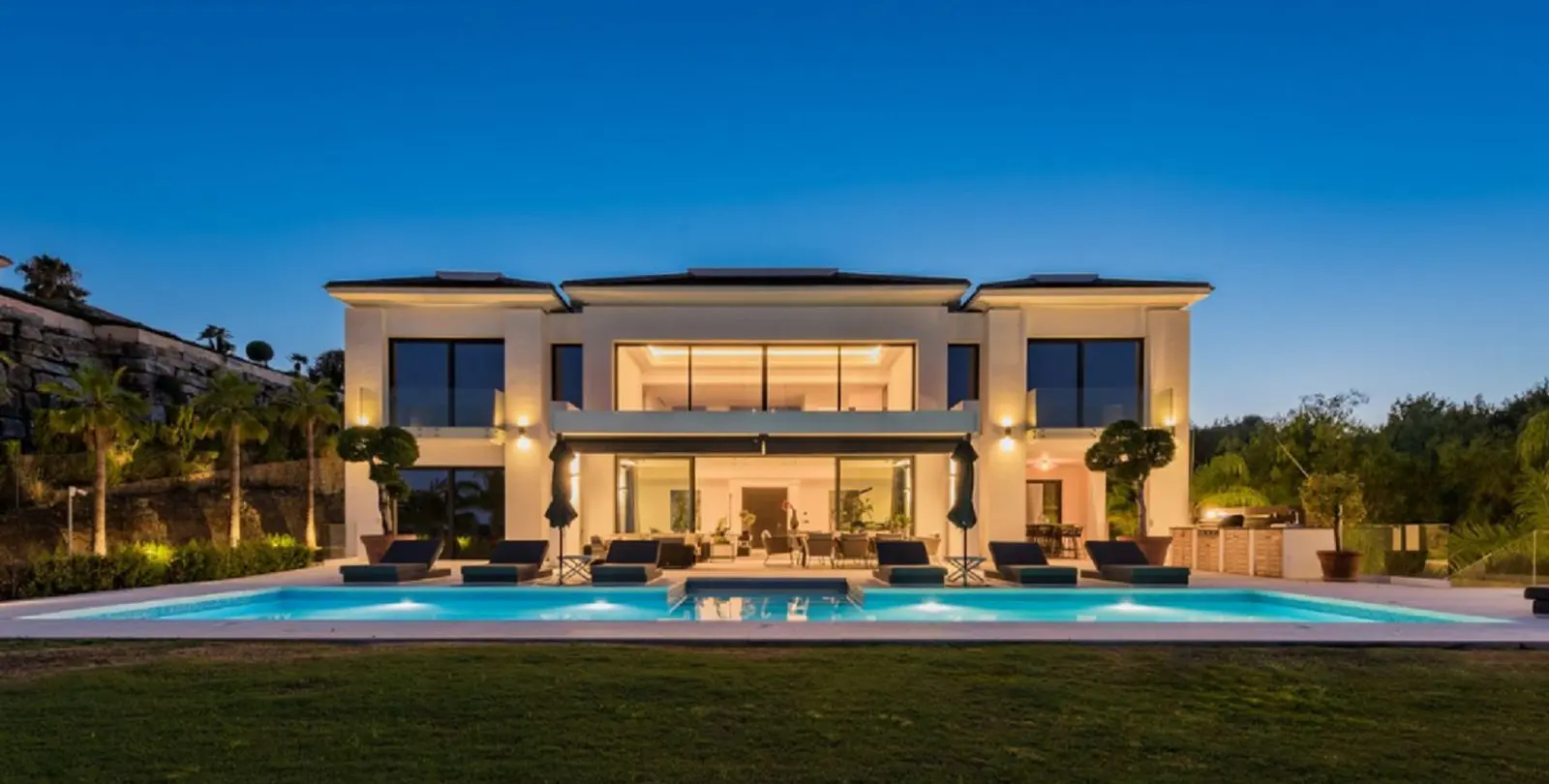 Venta de villa independiente en Los Almendros 19