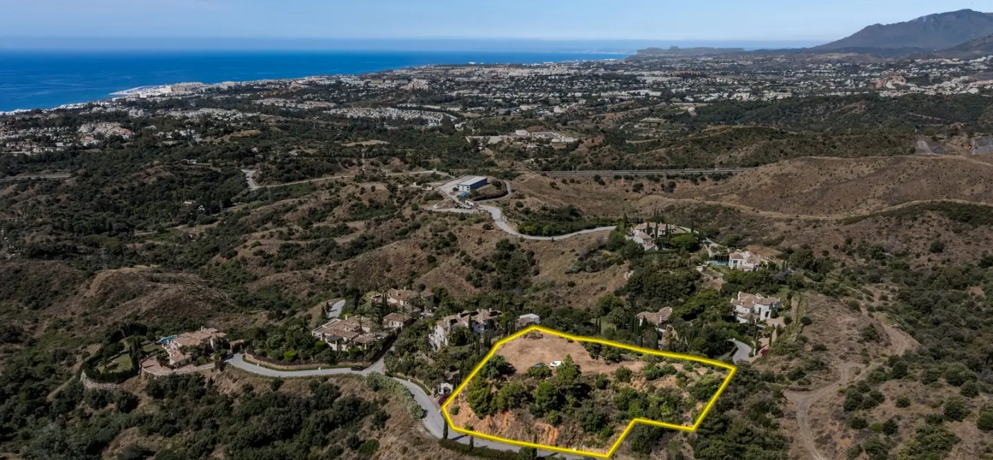 Venta de parcela residencial en Marbella 0