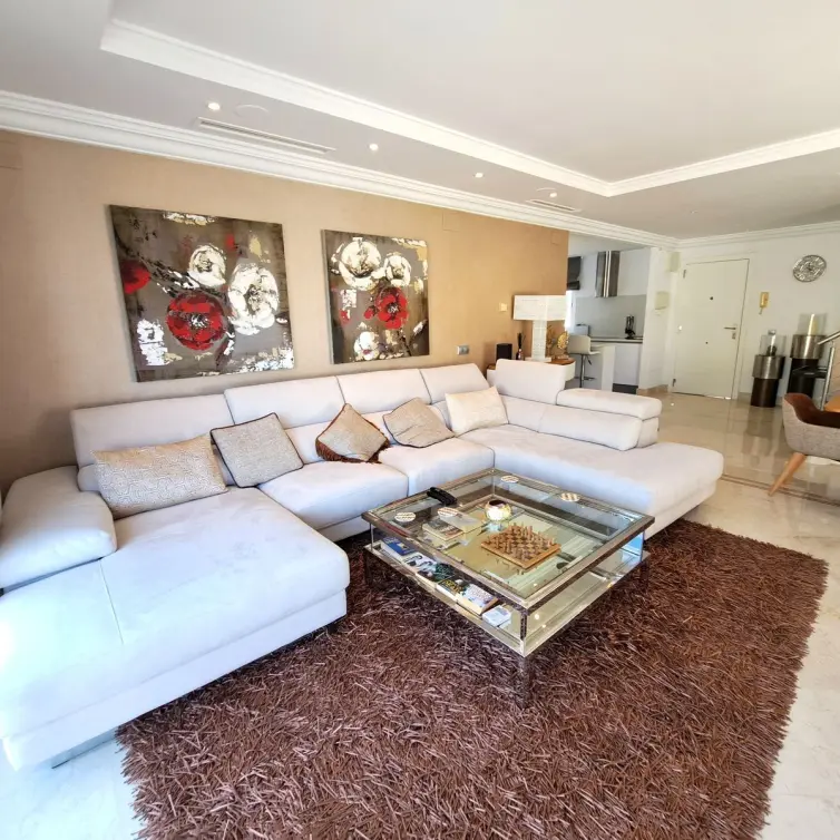 Venta de ático dúplex en Nueva Andalucía