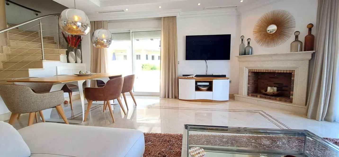 Venta de ático dúplex en Nueva Andalucía 4
