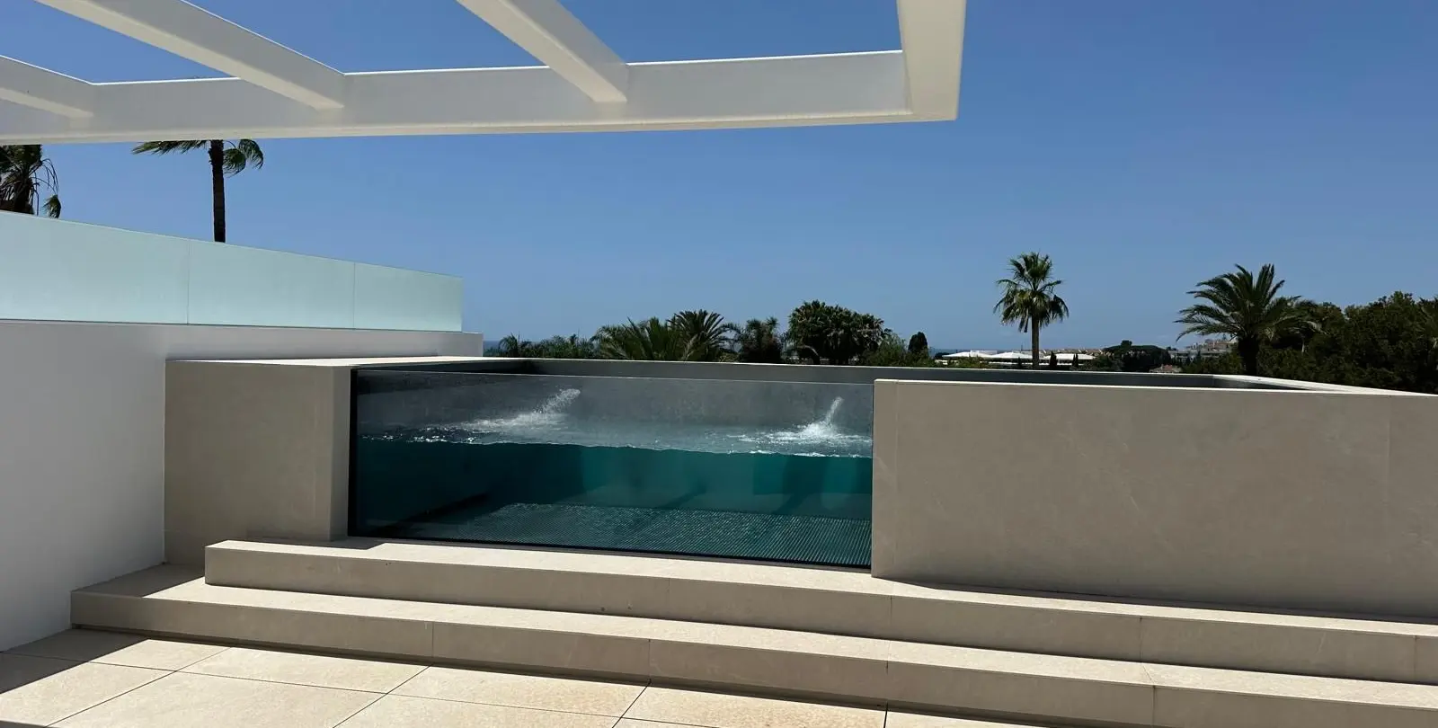 Venta de casa pareada en Puerto Banús 23