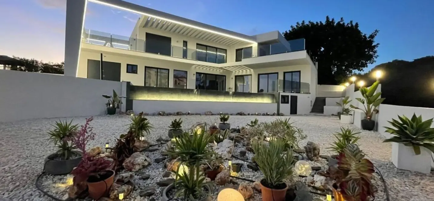 Venta de villa independiente en El Faro 0