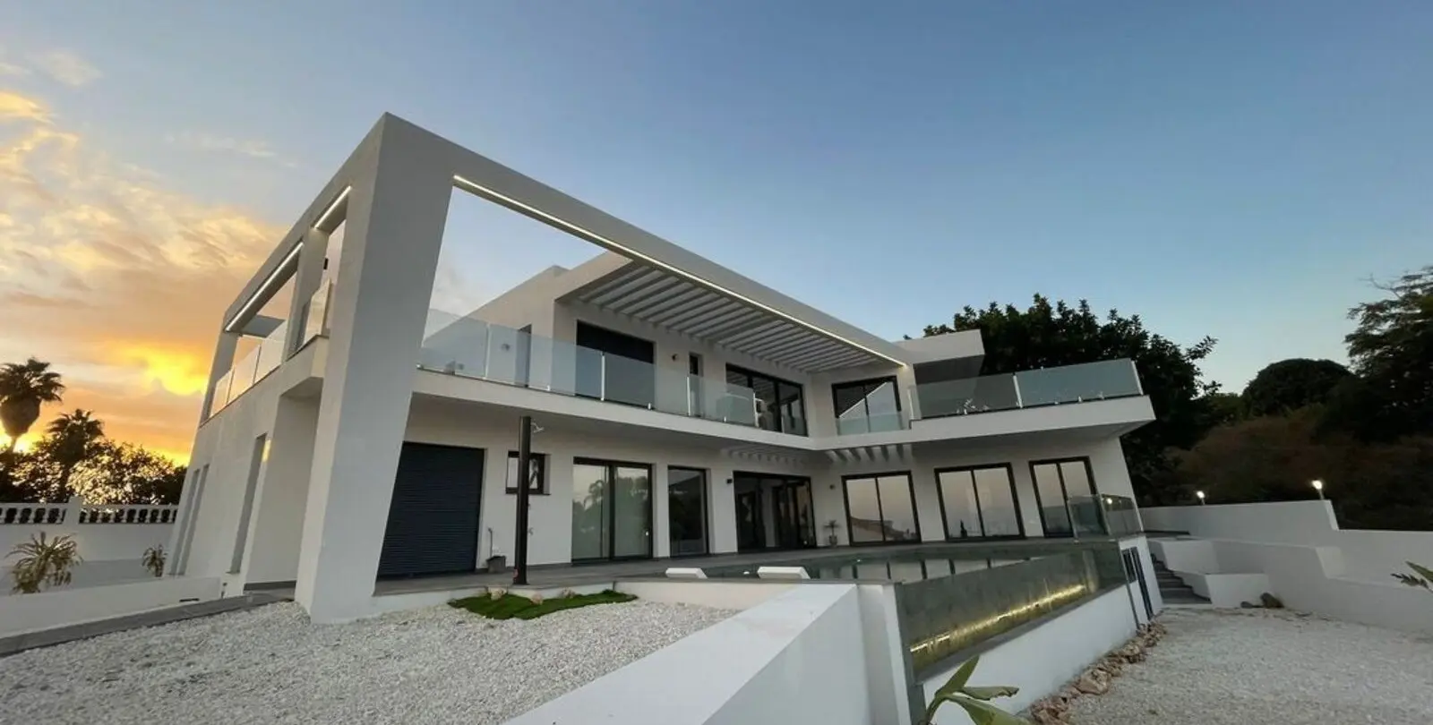Venta de villa independiente en El Faro 3