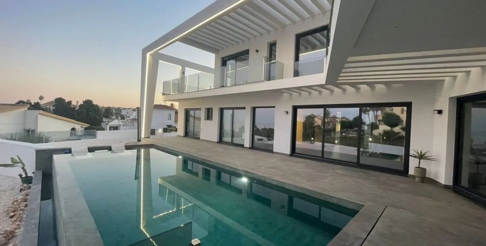 Venta de villa independiente en El Faro 4