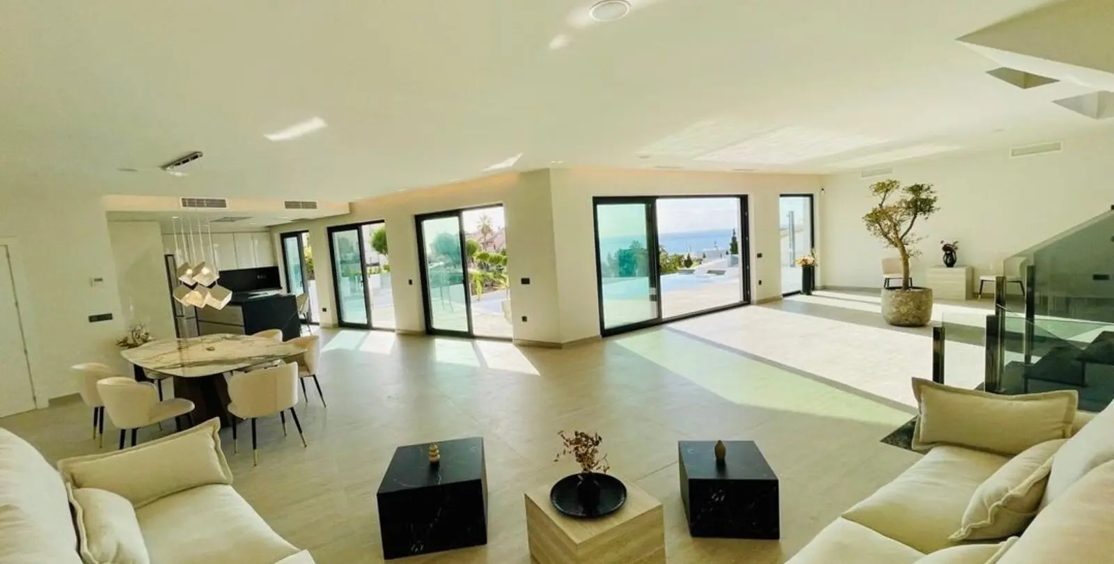 Venta de villa independiente en El Faro 8