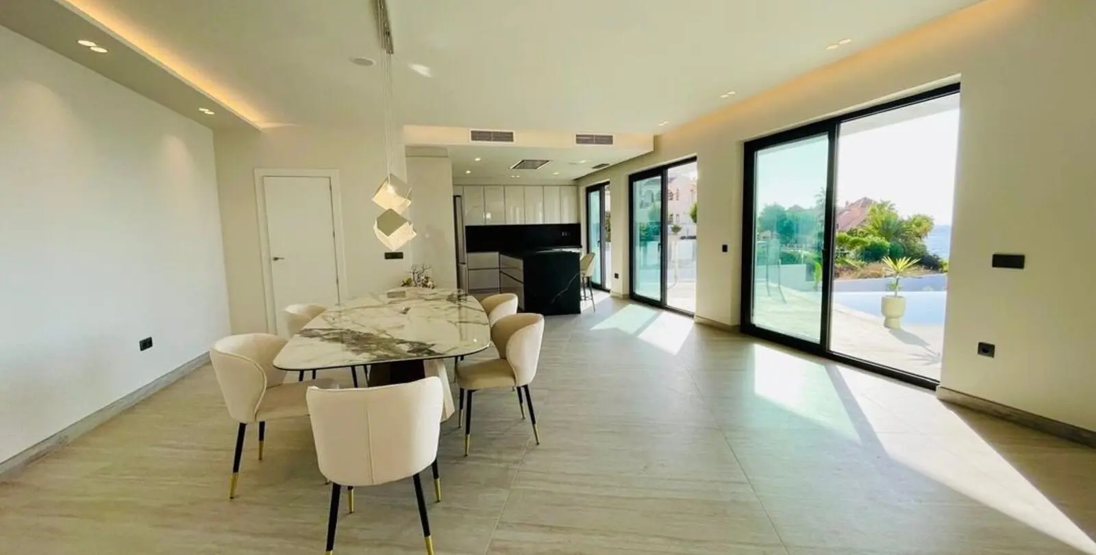 Venta de villa independiente en El Faro 9
