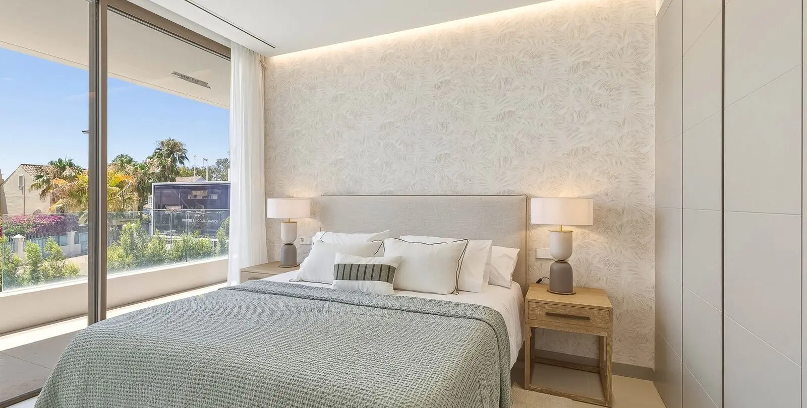 Venta de villa independiente en Puerto Banús 14