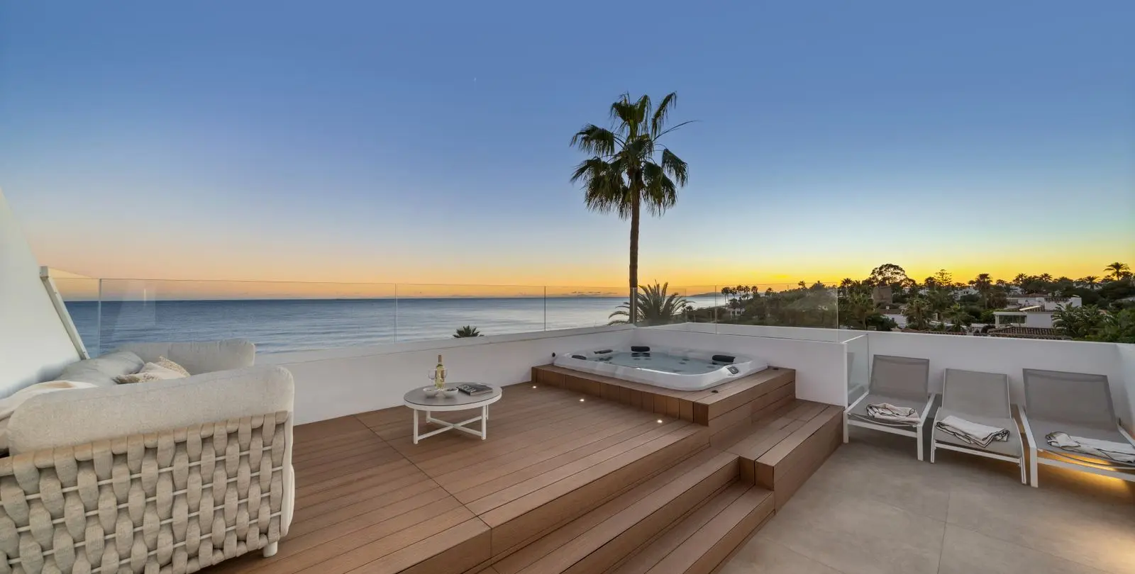 Venta de villa independiente en New Golden Mile 2
