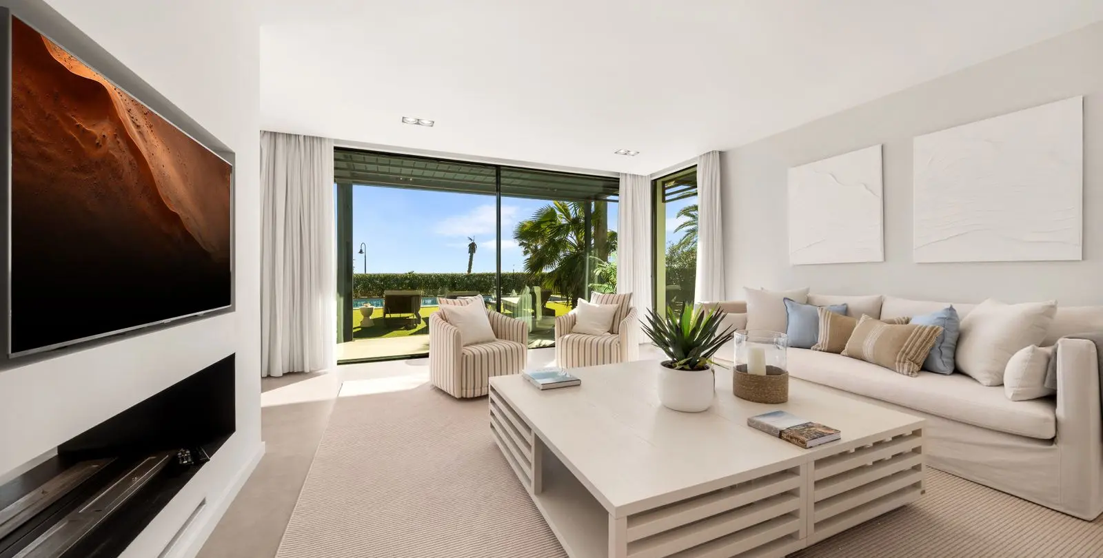 Venta de villa independiente en New Golden Mile 4
