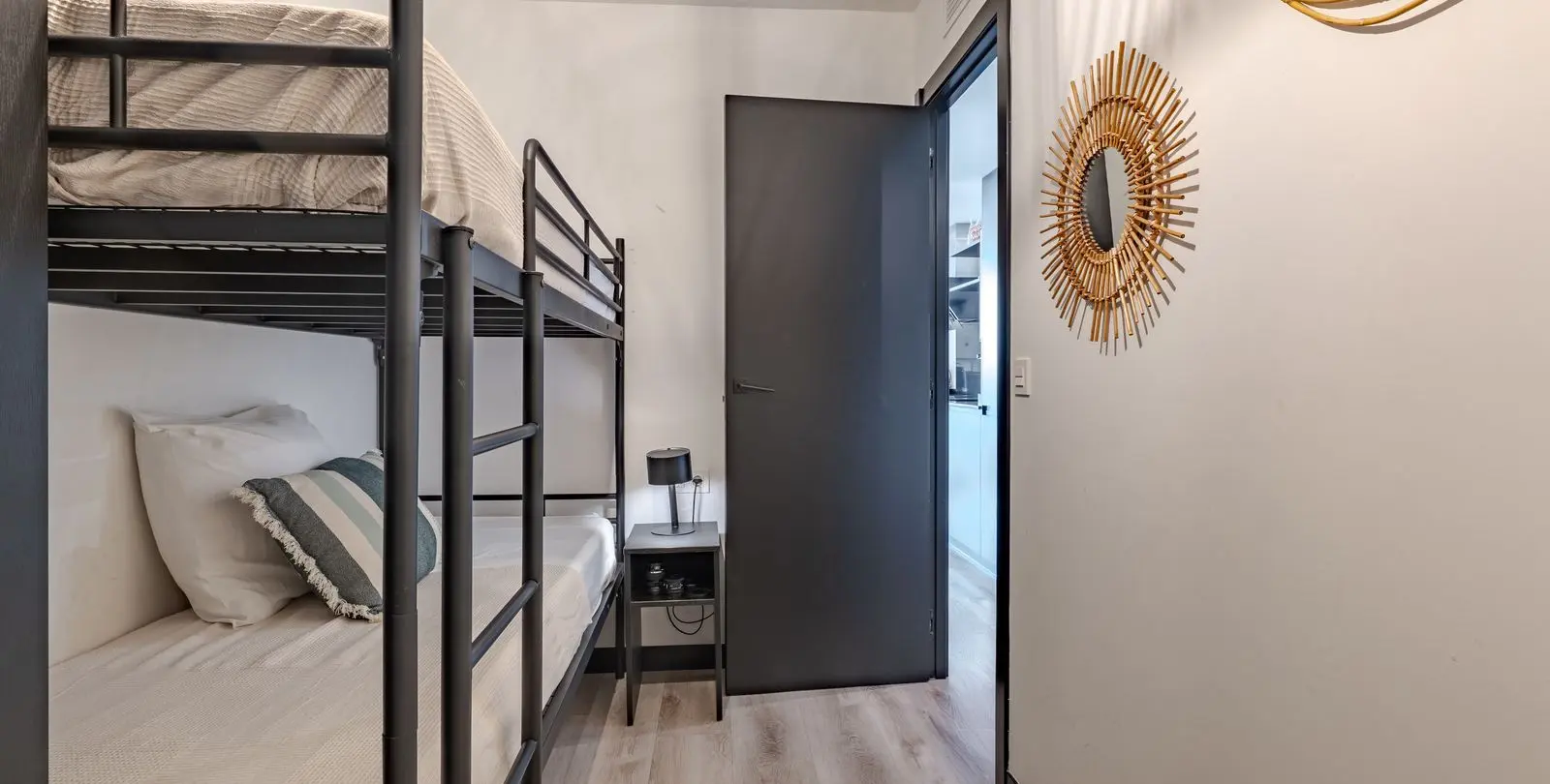 Venta de apartamento en planta media en Mijas 24