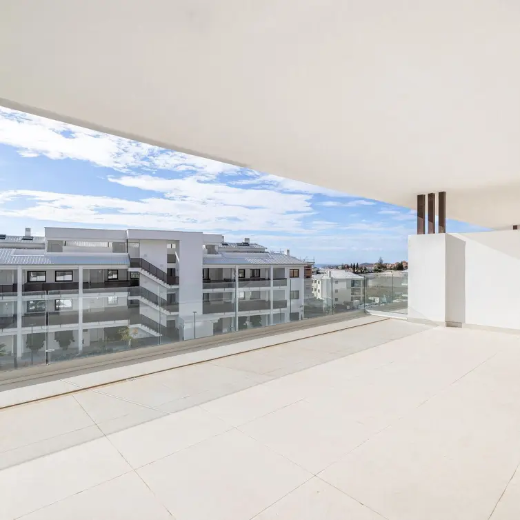 Venta de apartamento en planta media en Higueron