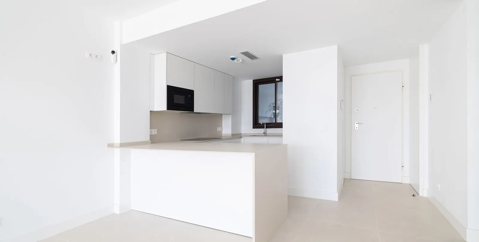 Venta de apartamento en planta media en Higueron 4
