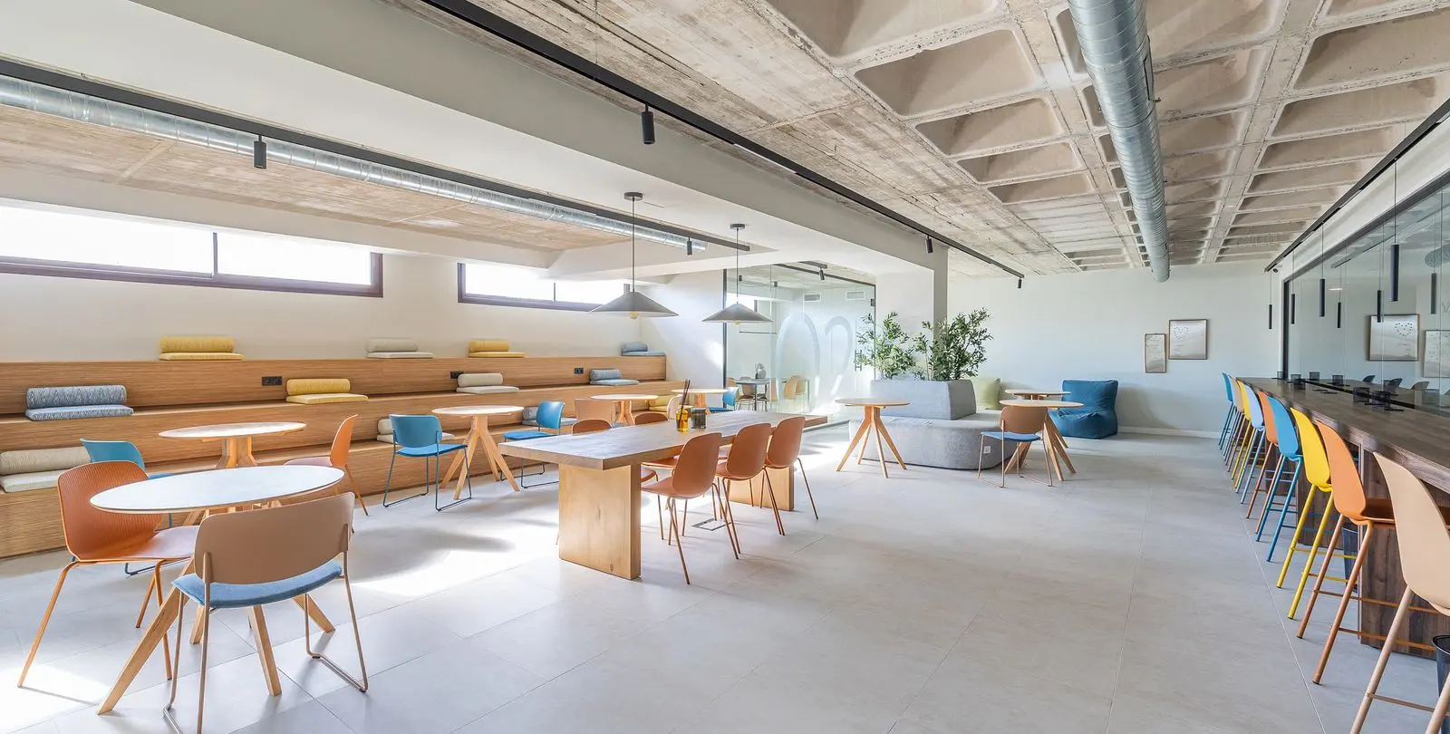 Venta de apartamento en planta media en Higueron 22