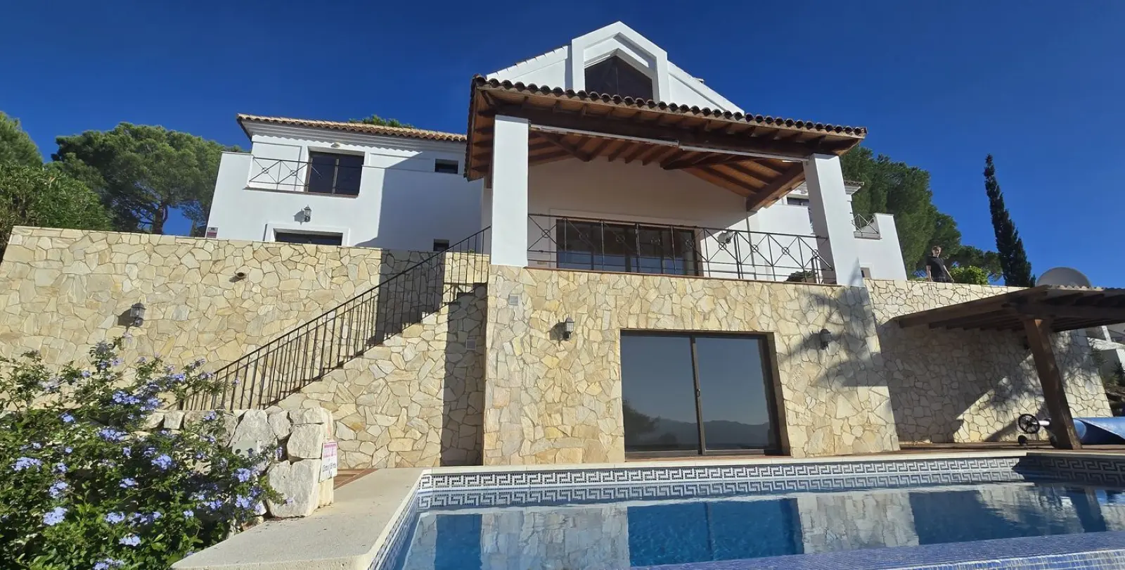 Продажа  отдельно стоящей виллы в Mijas 3