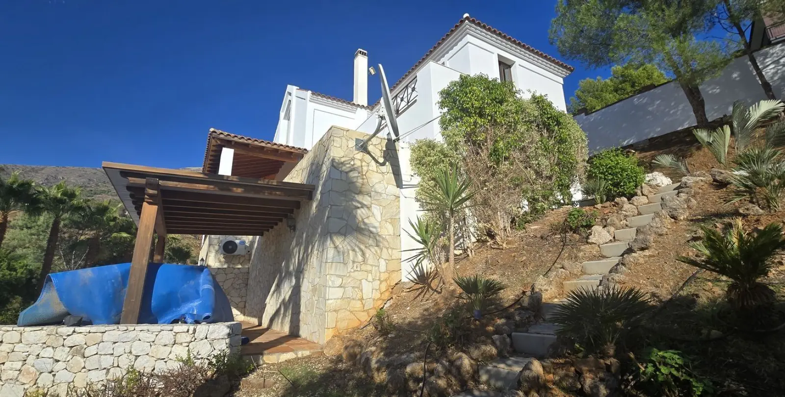 Продажа  отдельно стоящей виллы в Mijas 4