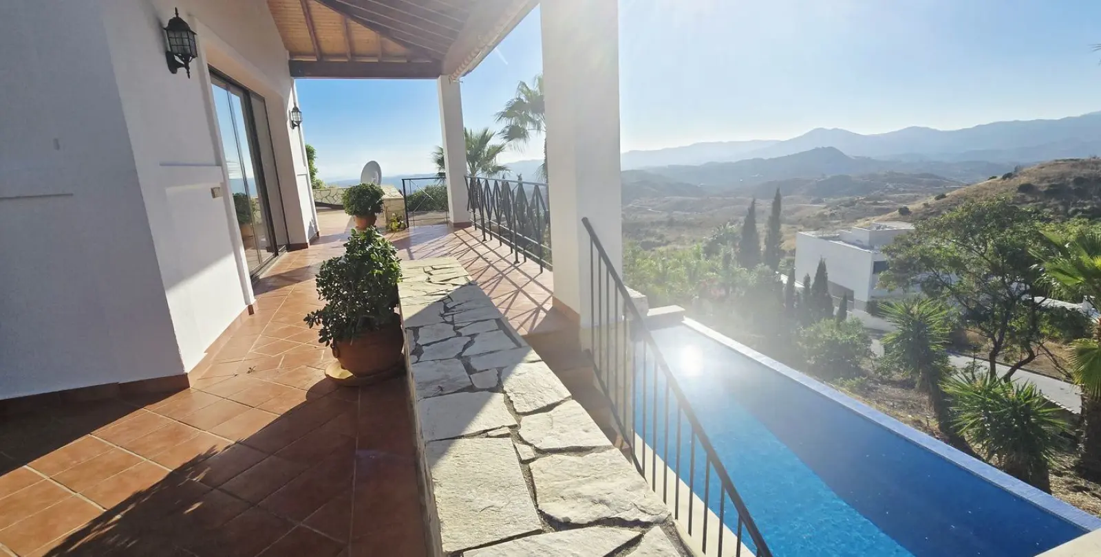 Продажа  отдельно стоящей виллы в Mijas 5