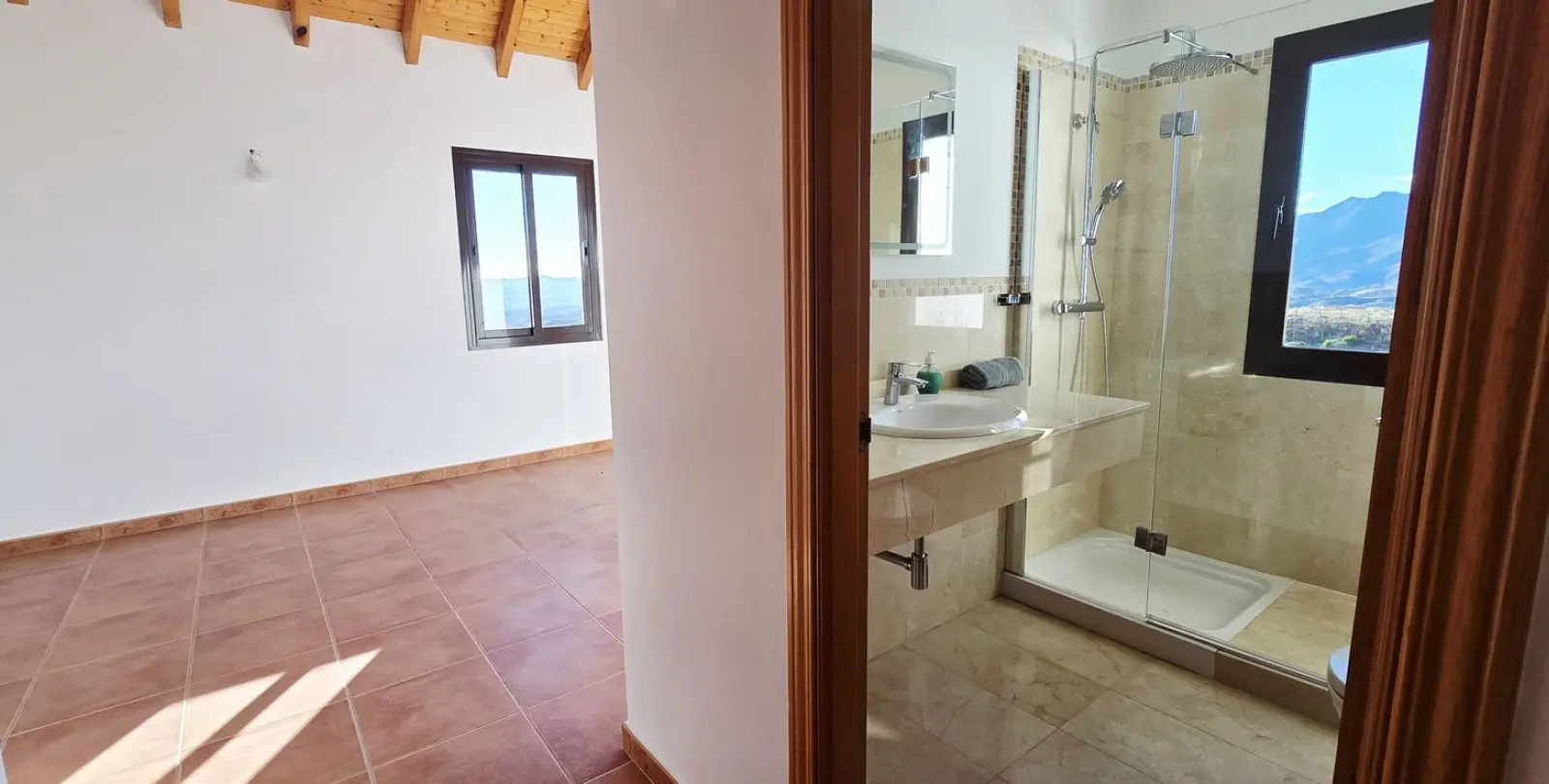 Продажа  отдельно стоящей виллы в Mijas 28