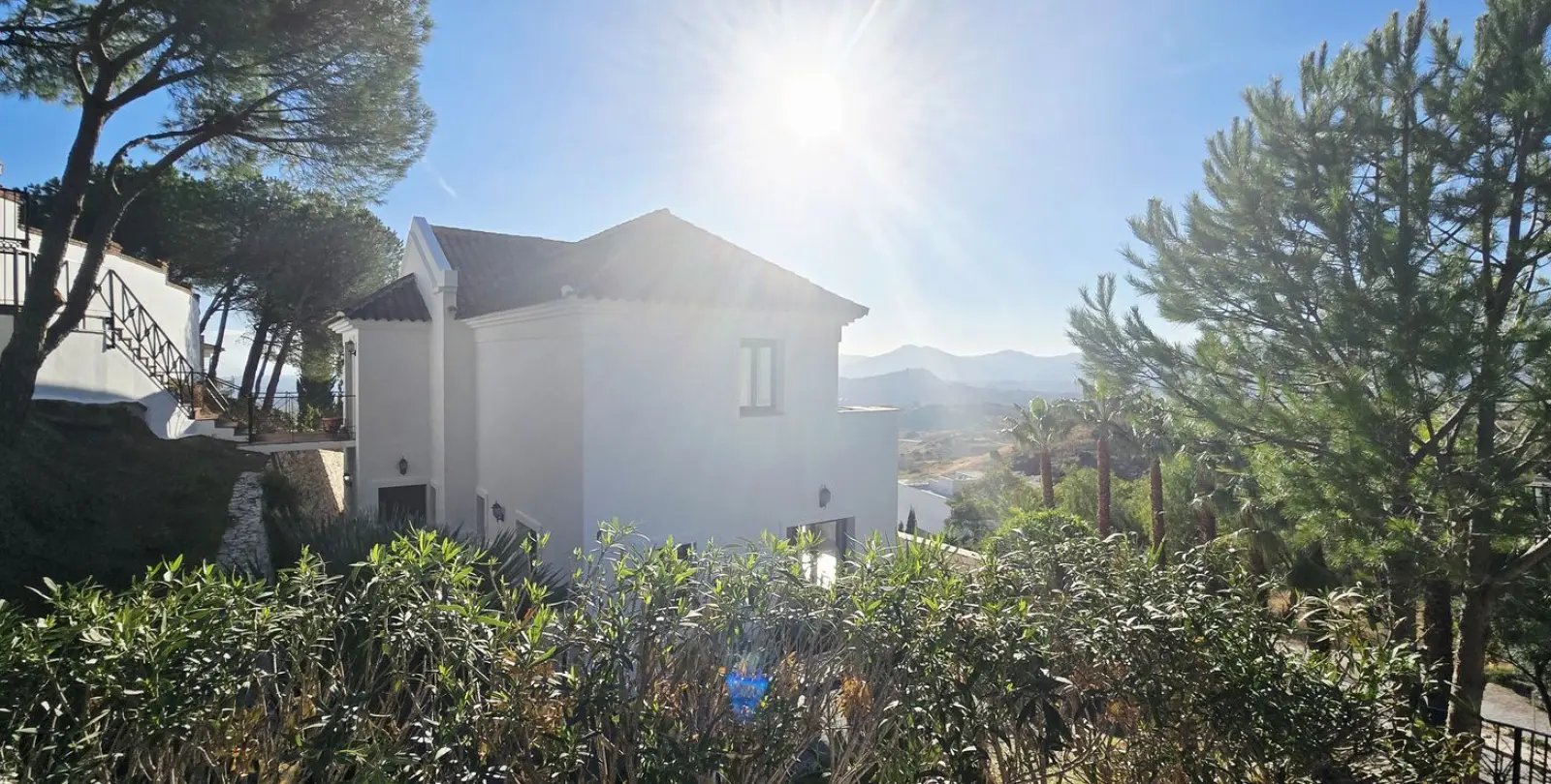 Продажа  отдельно стоящей виллы в Mijas 38