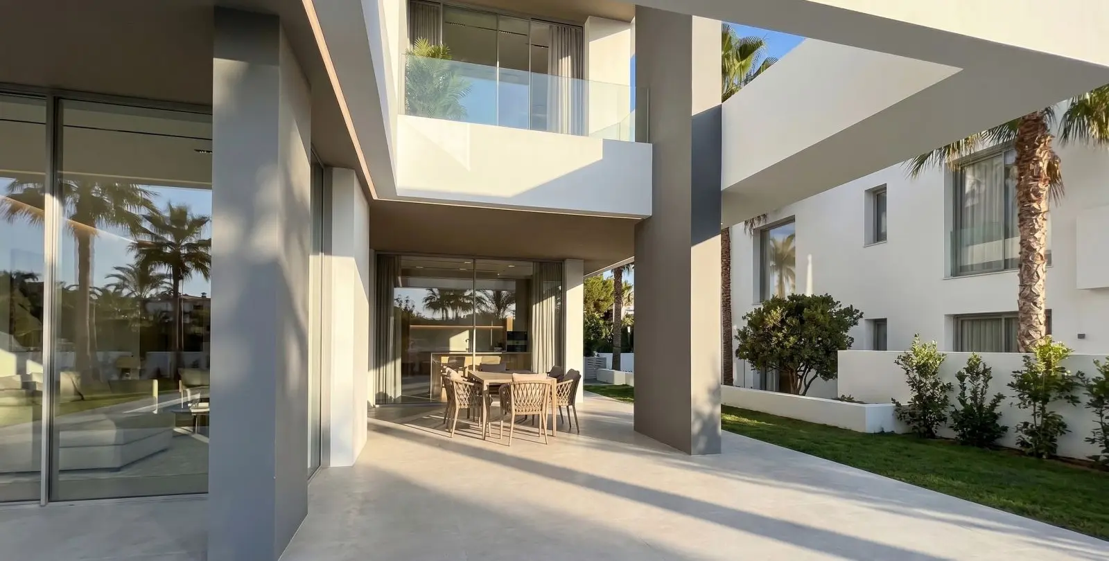 Продажа  отдельно стоящей виллы в San Pedro de Alcántara 12
