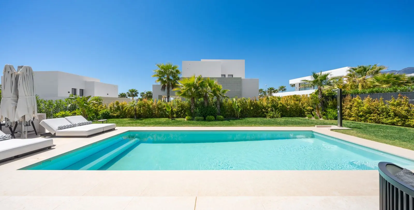 Venta de villa independiente en Marbella 12
