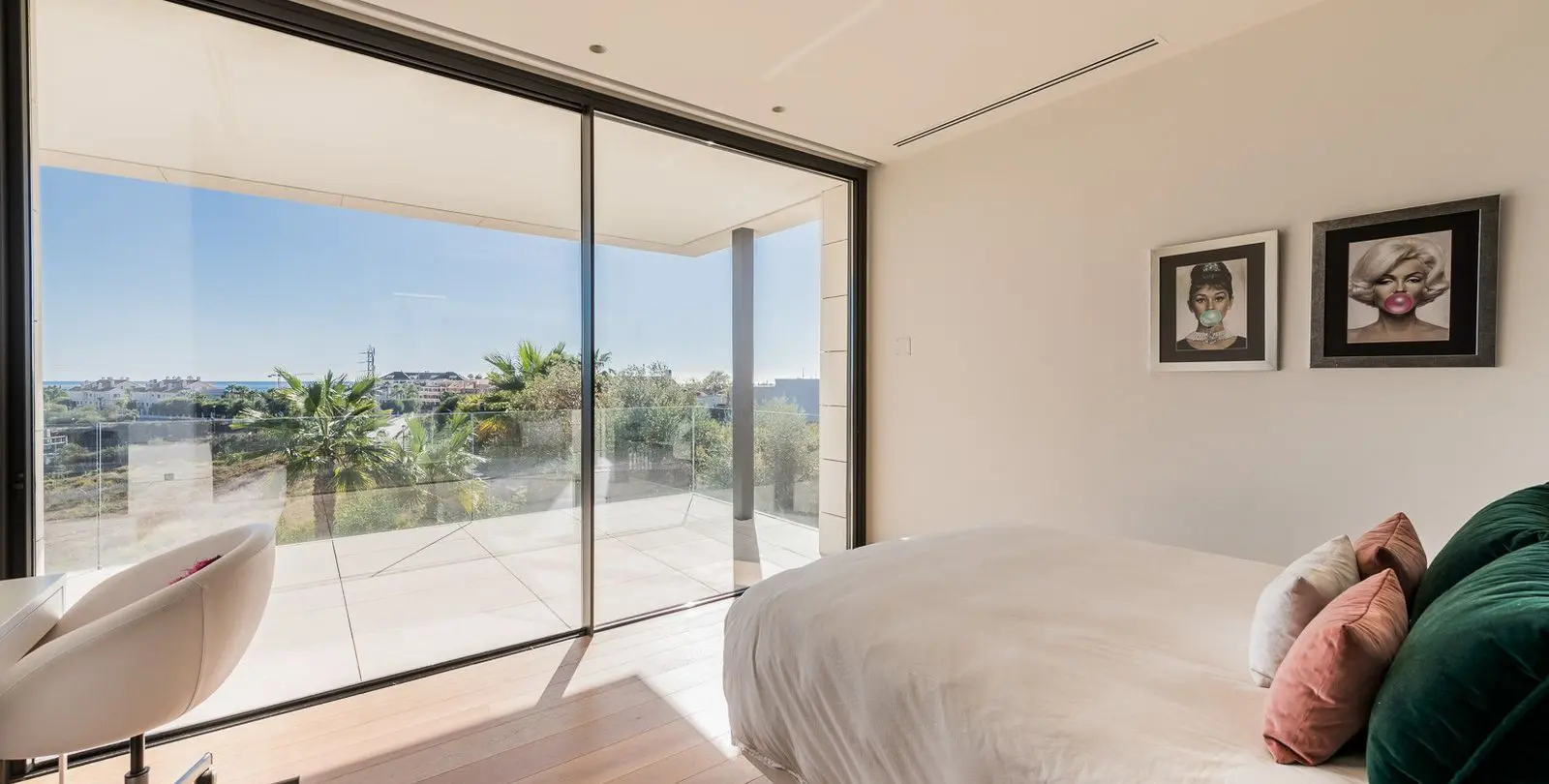 Venta de villa independiente en Nagüeles 20