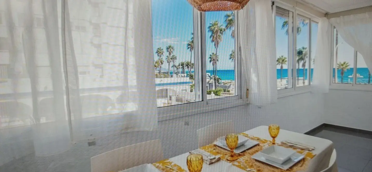 Venta de apartamento en planta media en Benalmadena Costa 0