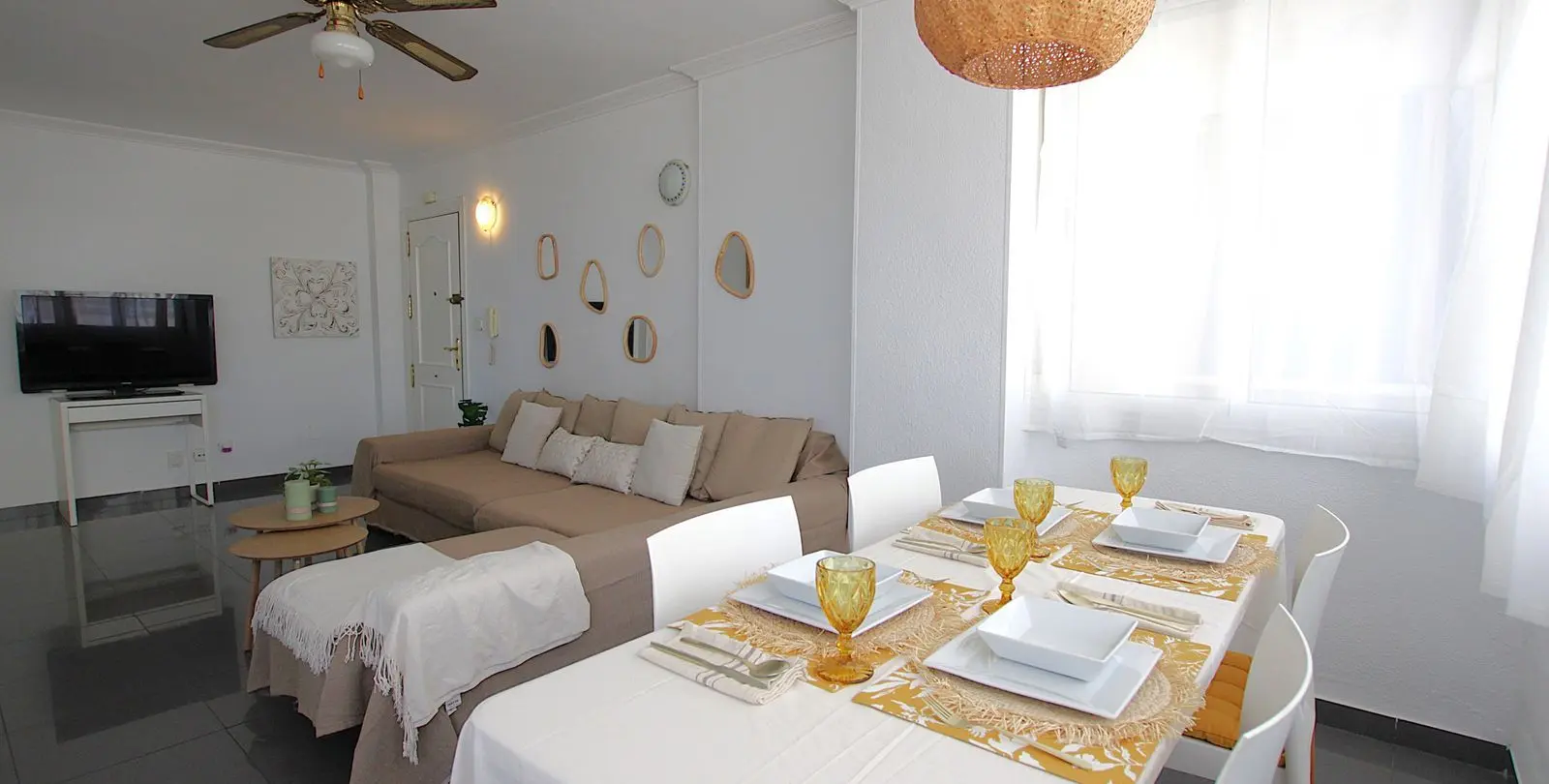 Venta de apartamento en planta media en Benalmadena Costa 8