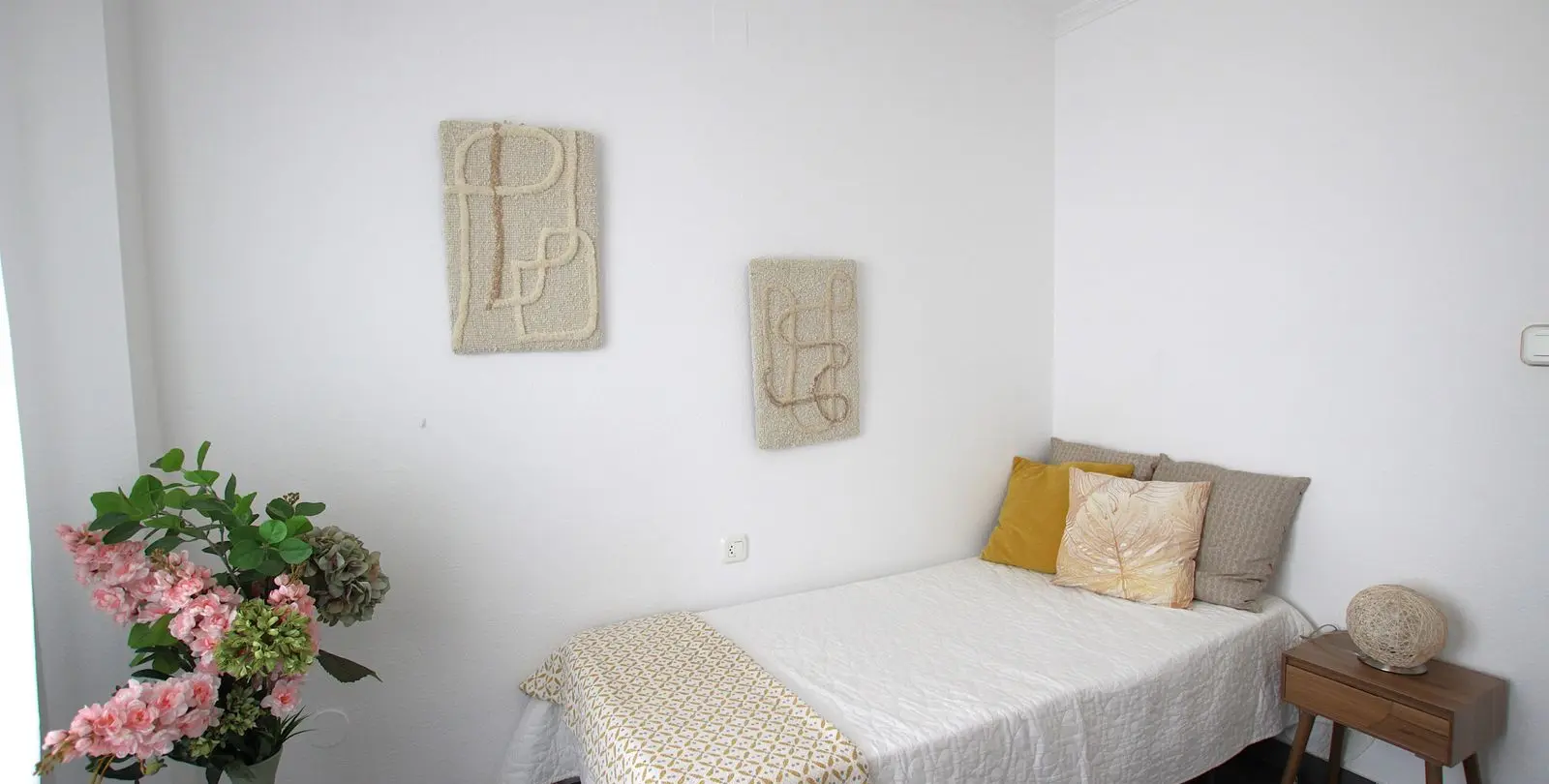 Venta de apartamento en planta media en Benalmadena Costa 13