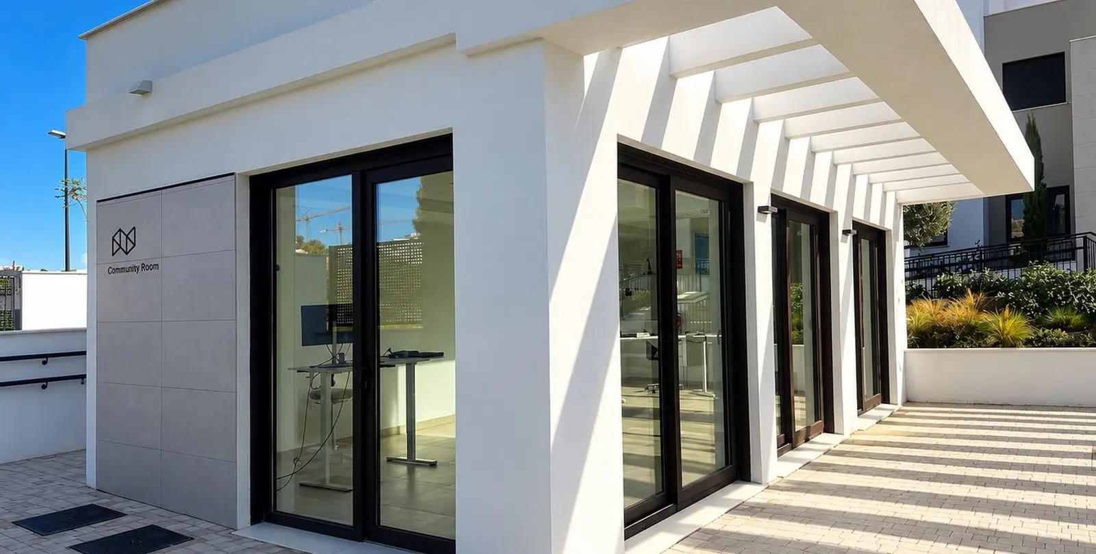 Venta de apartamento en planta media en Estepona 35