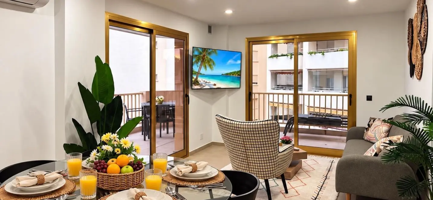 Venta de apartamento en planta media en Fuengirola 1