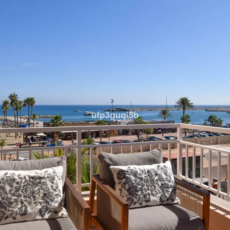 Venta de apartamento en planta media en Fuengirola