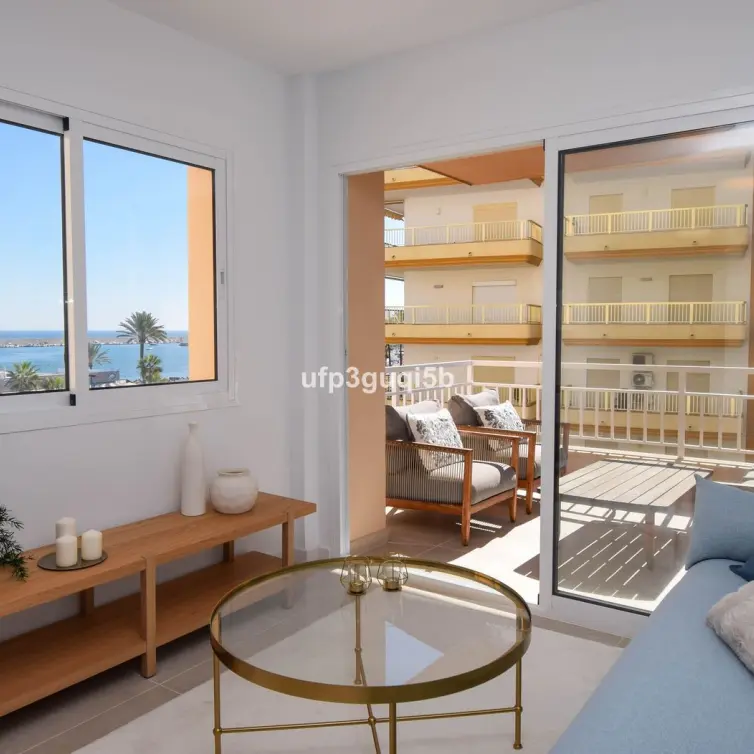 Venta de apartamento en planta media en Fuengirola