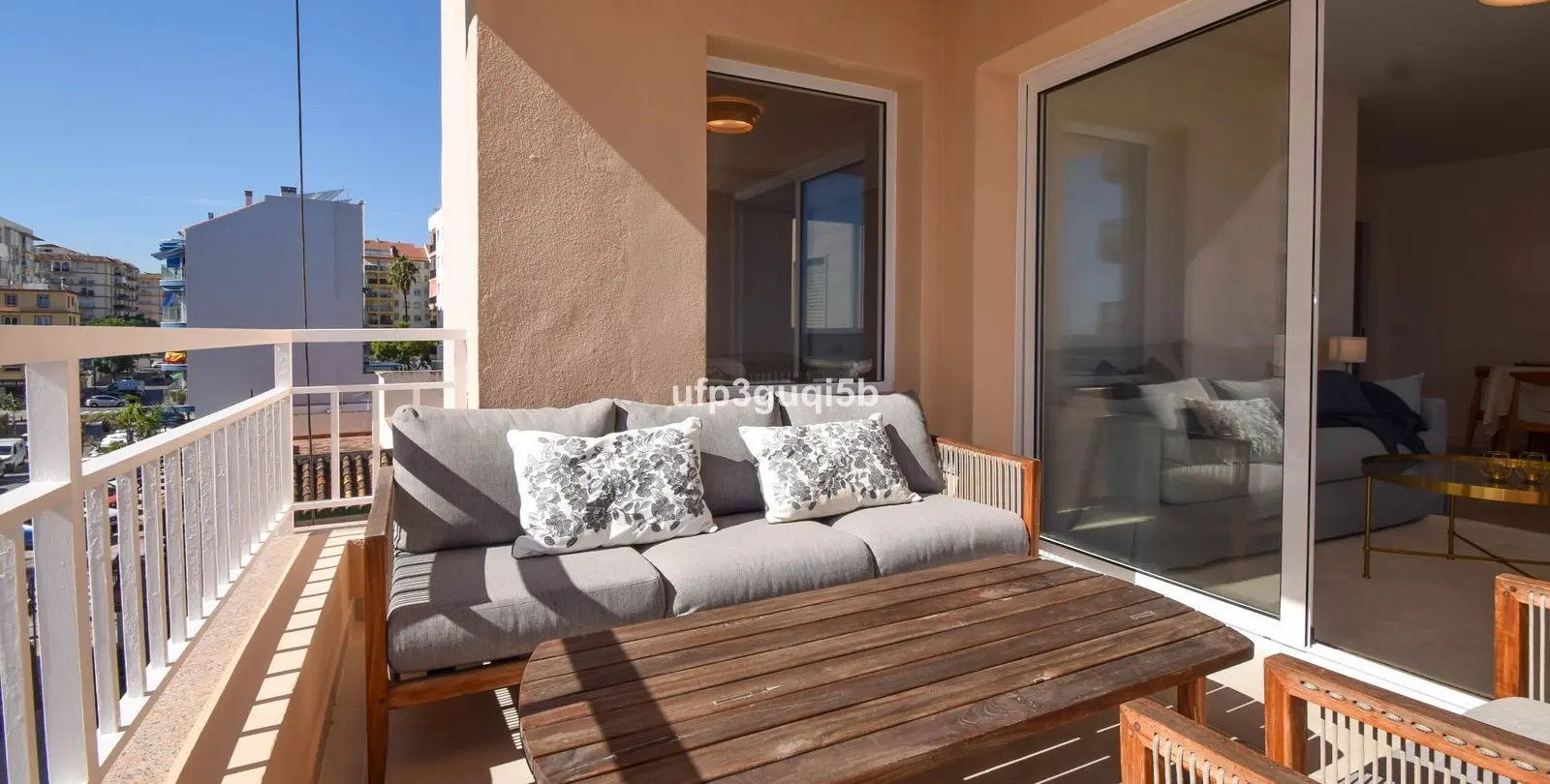 Venta de apartamento en planta media en Fuengirola 9