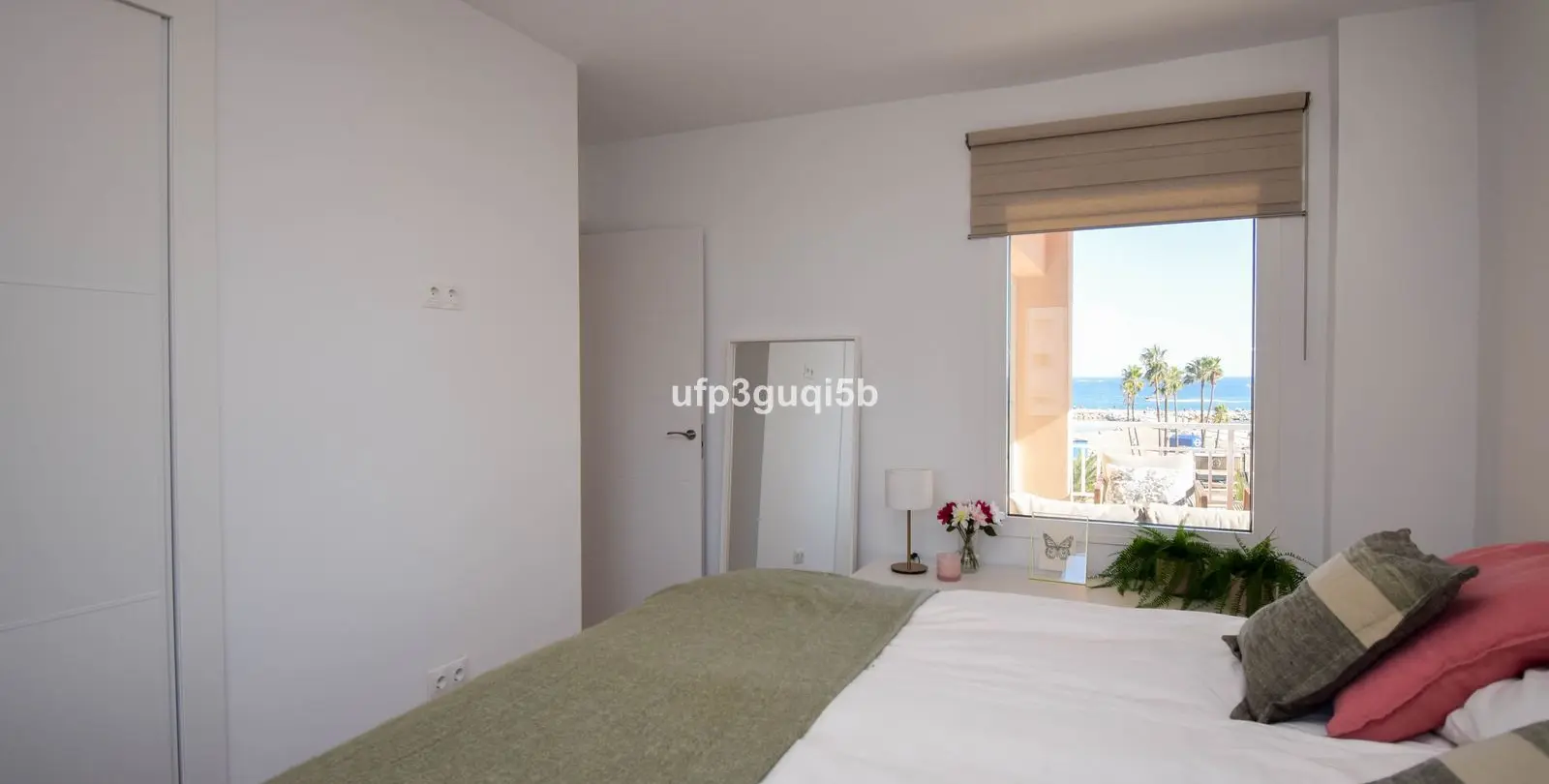 Venta de apartamento en planta media en Fuengirola 13