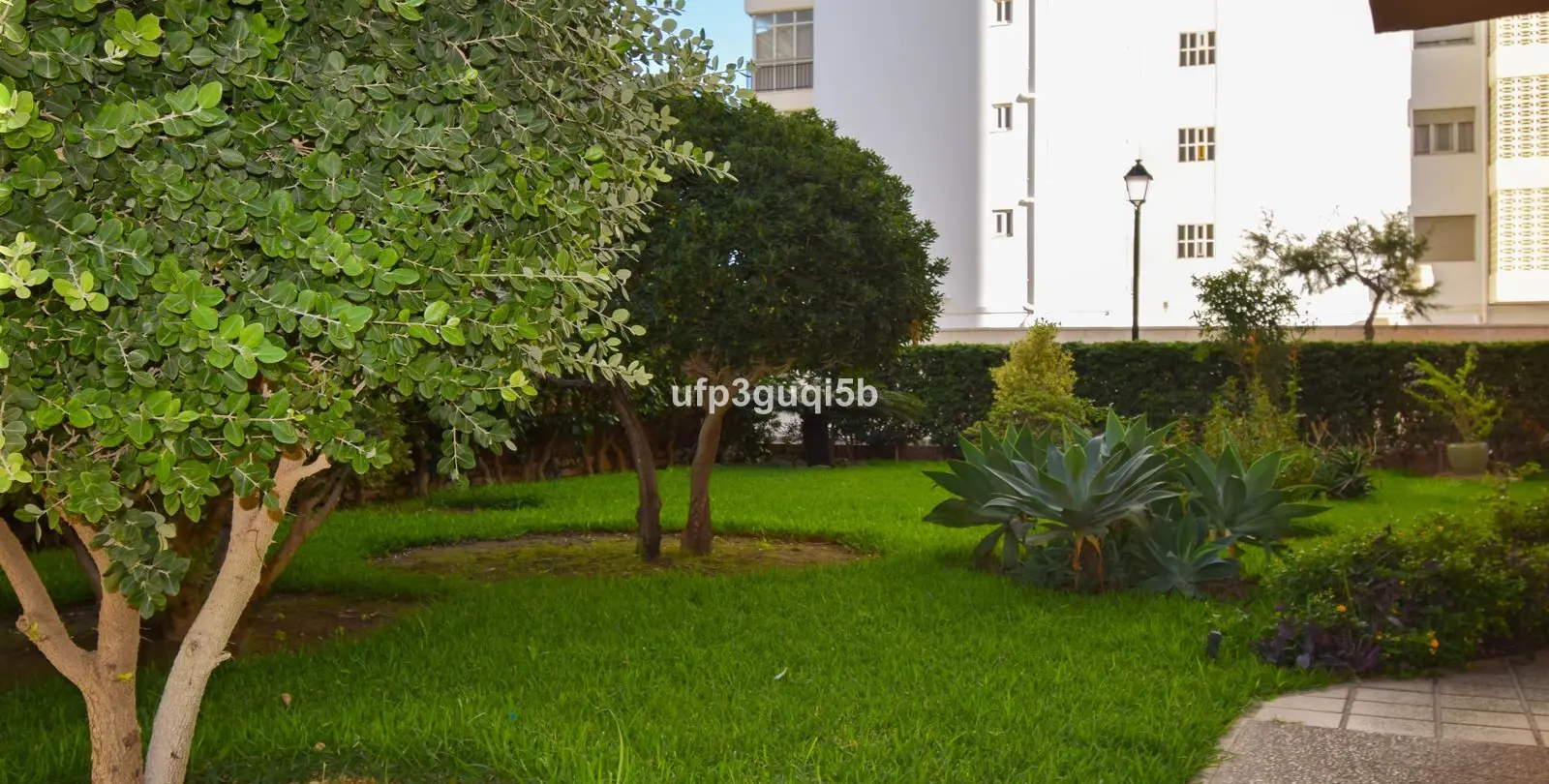 Venta de apartamento en planta media en Fuengirola 25