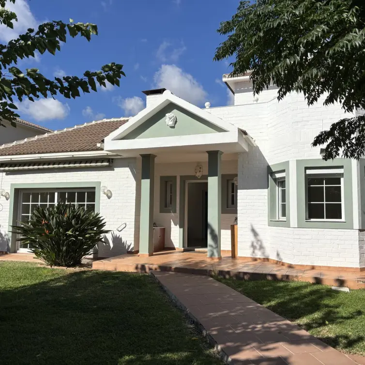 Venta de villa independiente en Calahonda