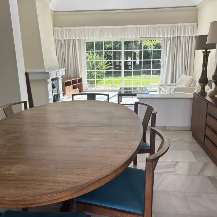 Venta de villa independiente en Calahonda