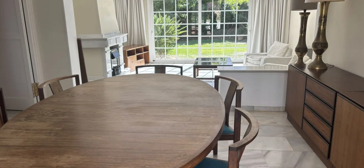Venta de villa independiente en Calahonda 2