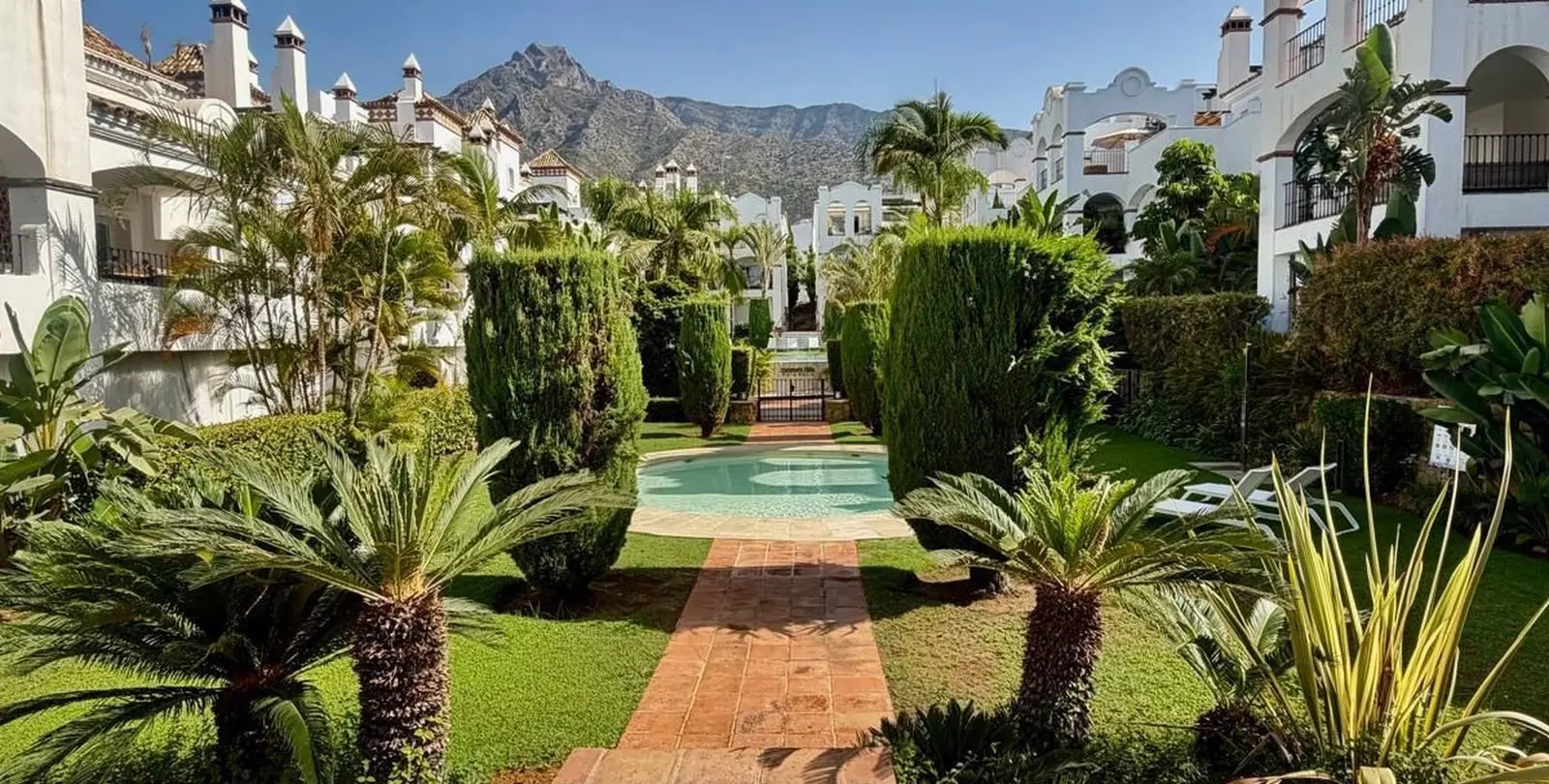 Venta de apartamento en planta media en Marbella 5