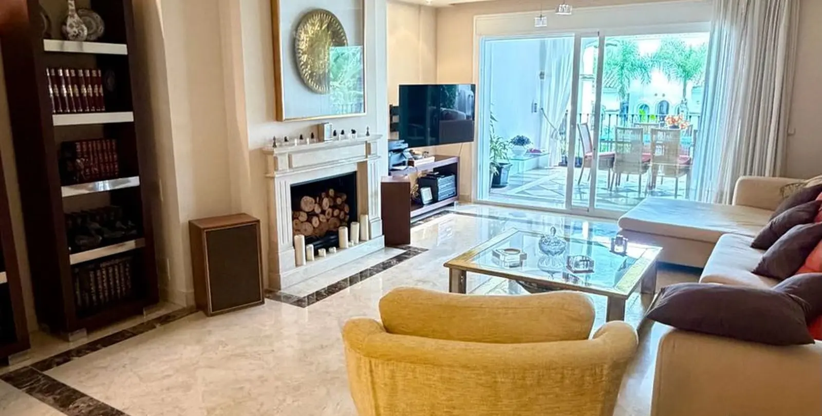 Venta de apartamento en planta media en Marbella 11