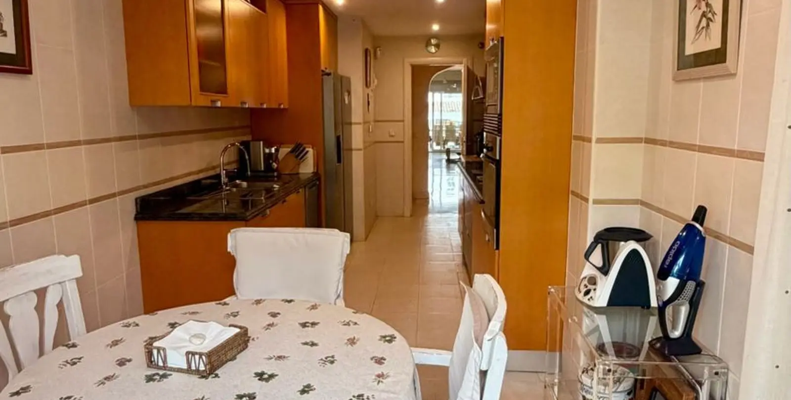 Venta de apartamento en planta media en Marbella 15